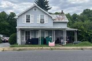 255 E  Lee St, Broadway, VA 22815
