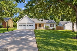 10436 Tara Pointe Dr, Jonesboro, GA 30238