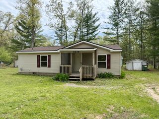 8239 W  Hemlock Ave, Baldwin, MI 49304