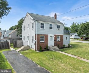 48 W  Grant St, Woodstown, NJ 08098