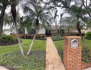 480 Greenview Rd, Merritt Island, FL 32952