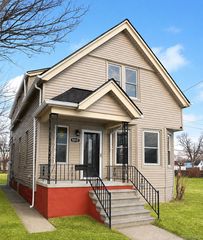 5012 Fischer St, Detroit, MI 48213
