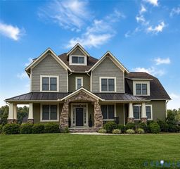 15619 Willowmore Dr, Midlothian, VA 23112