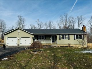 3851 Hemmers Ln, Zanesville, OH 43701
