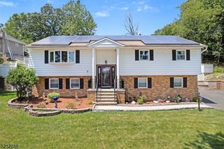 9 Fellner Pl, Totowa, NJ 07512