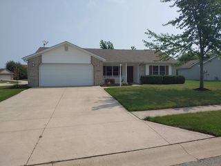 15826 Grand Willow Blvd, Huntertown, IN 46748