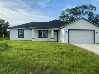 33433 Grand Prix Dr, Sebring, FL 33872