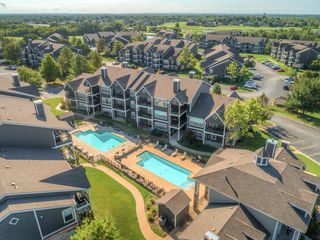 8751 N  97th East Ave #1310, Owasso, OK 74055