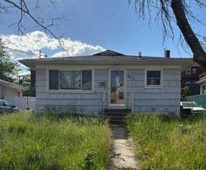 492 Villa Ave, Staten Island, NY 10302