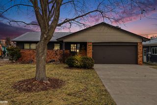 142 Channelsyde Dr, Algonac, MI 48001