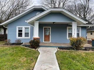 2718 Selma Ave, Knoxville, TN 37914