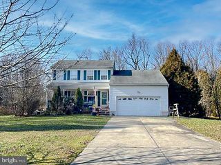 19 Carlyle Dr, Wrightstown, NJ 08562
