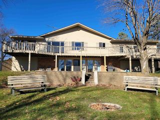 5A93 Manitou Ct, Apple River, IL 61001