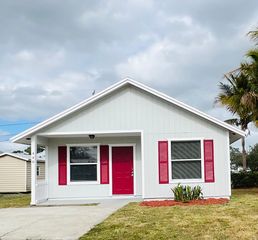 448 14th Pl SW, Vero Beach, FL 32962