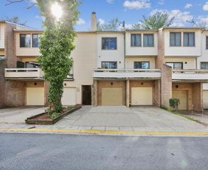18616 Pier Point Pl, Montgomery Village, MD 20886