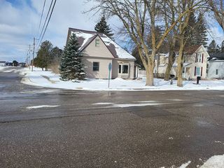 420 S  Ct Ave, Gaylord, MI 49735