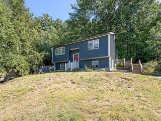 8 Antrim Street, Nashua, NH 03063