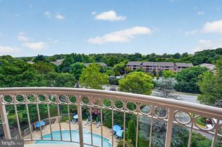 5802 Nicholson Ln #2-706, Bethesda, MD 20852
