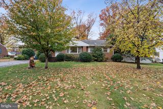 5912 Brookland Rd, Alexandria, VA 22310