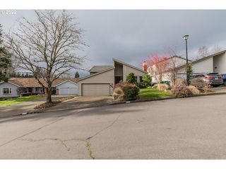 6497 SW Chelsea Pl, Portland, OR 97223