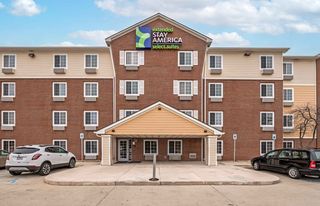1009 Greenwood Springs Dr #8027, Greenwood, IN 46143