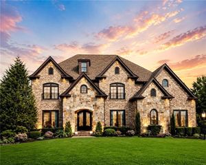 1820 Turnberry Ave, Suwanee, GA 30024