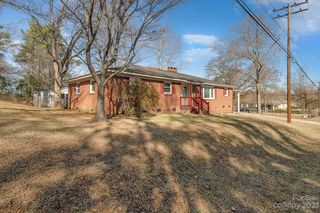200 W  Springs St, Lancaster, SC 29720