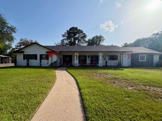 1809 Glen Arbor St, Tyler, TX 75703
