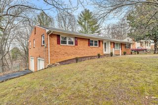 3743 Tomley Dr, Roanoke, VA 24018
