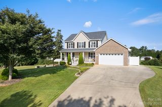 88 Double Brook Dr, Weaverville, NC 28787