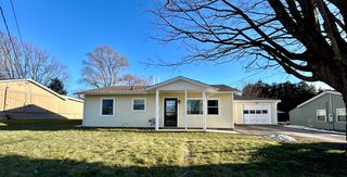 42 Seneca Dr, Plattsburgh, NY 12901