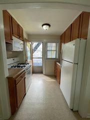 1060 Kenmore Ave #5, Buffalo, NY 14216