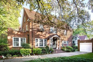 141 Greenway Ter S, Forest Hills, NY 11375