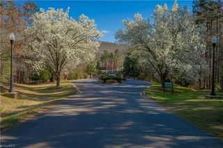 288 Emerald Isle Ct, Lexington, NC 27292