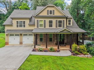 5513 Pinellas Dr, Knoxville, TN 37919
