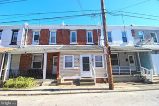 12 Florence Ave, Collingdale, PA 19023