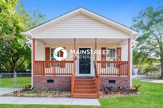 1007 W  Anderson St, Selma, NC 27576