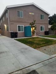 2434-2436 E  115th Pl, Los Angeles, CA 90059
