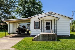 60383 E  253rd Rd, Grove, OK 74344