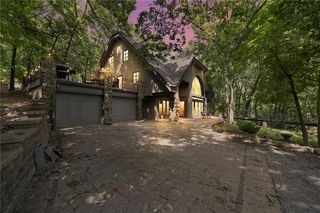 928 NW Cedar Creek Ln, Lees Summit, MO 64081