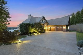 2137 Majestic Cir, Dandridge, TN 37725