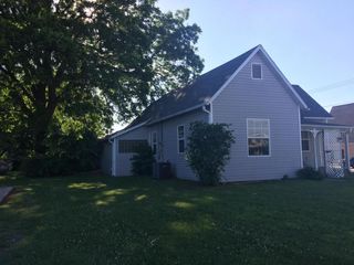 803 S  Albany Ave, Bolivar, MO 65613