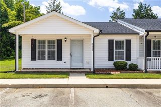 2554 Ambassador Ct, High Point, NC 27265