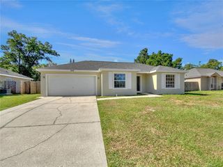 608 E  1st St, Apopka, FL 32703