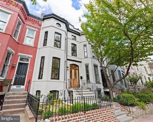 1332 Independence Ave SE, Washington, DC 20003
