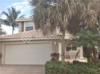 5000 Northern Lights Dr, Greenacres, FL 33463