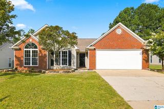 112 Summer Hill Dr, Alabaster, AL 35007