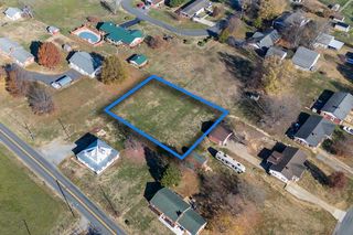Park Trl, Stanley, VA 22851