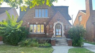 7747 Middlepointe St, Dearborn, MI 48126