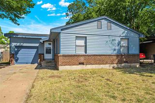 2312 NW 38th Pl, Lawton, OK 73505